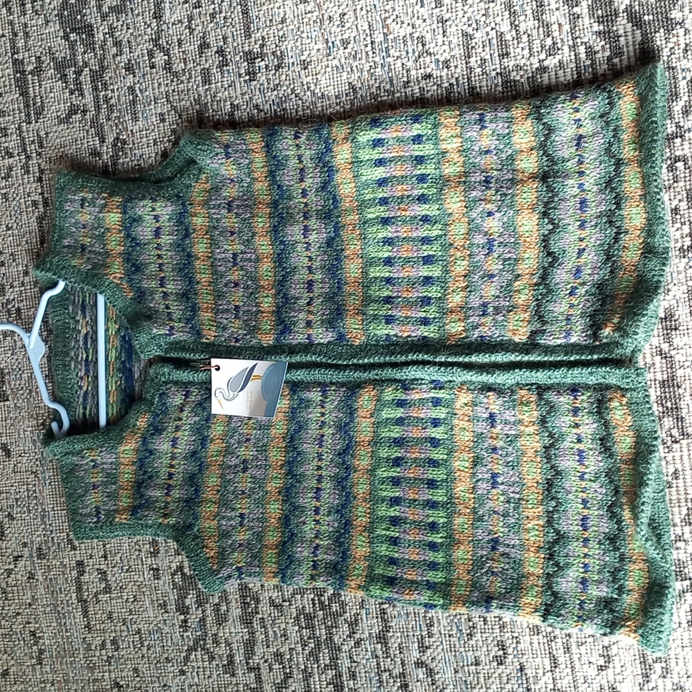 🧶 Hand Knit Vest